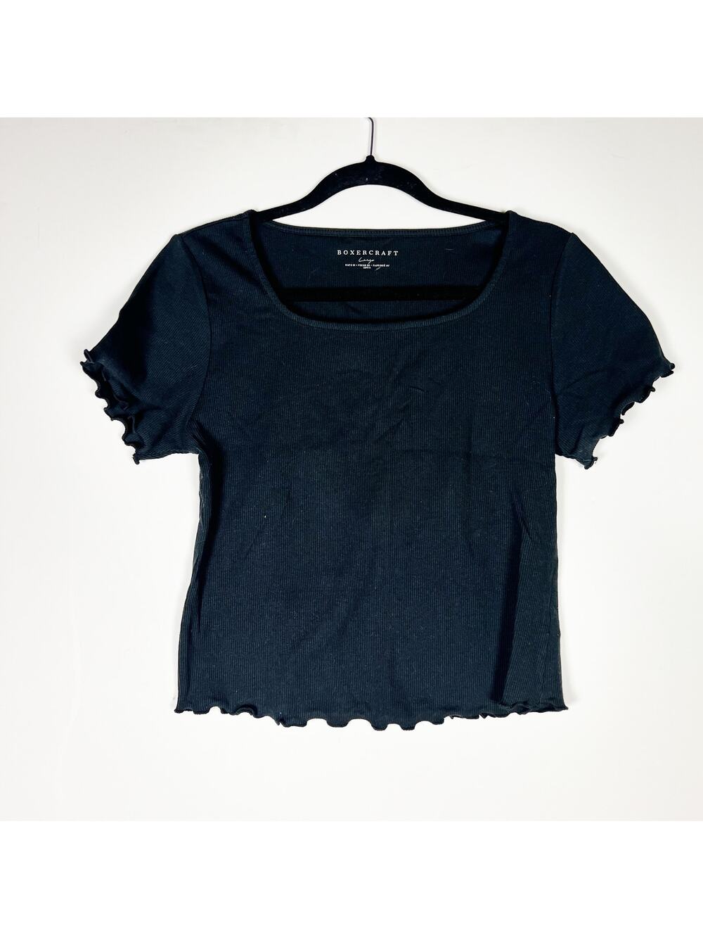 Boxercraft black cropped lettuce edge knit top Size Large